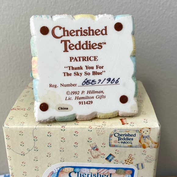 In box cherished teddies - Picture 2 of 2